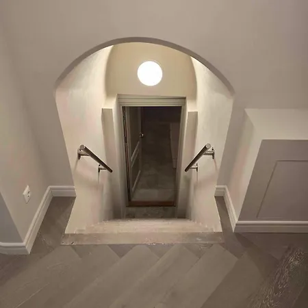 Augusta Christina, Gueldenstubbe Residences