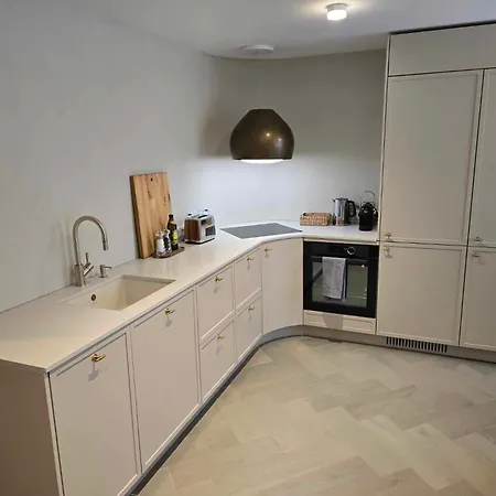 Augusta Christina, Gueldenstubbe Residences Lägenhet *