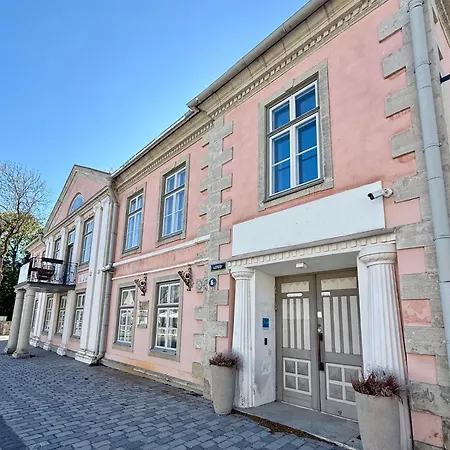 Augusta Christina, Gueldenstubbe Residences Appartement Kuressaare