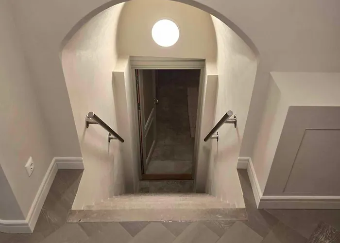 Augusta Christina, Gueldenstubbe Residences